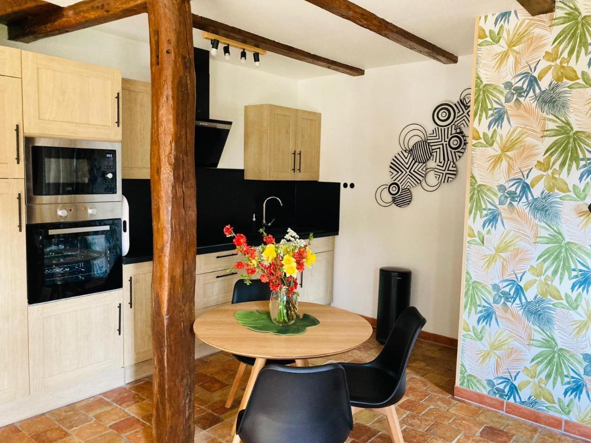 Maison De Campagne Avec Cheminee Et Exterieur La Neuville-aux-Bois Exteriör bild