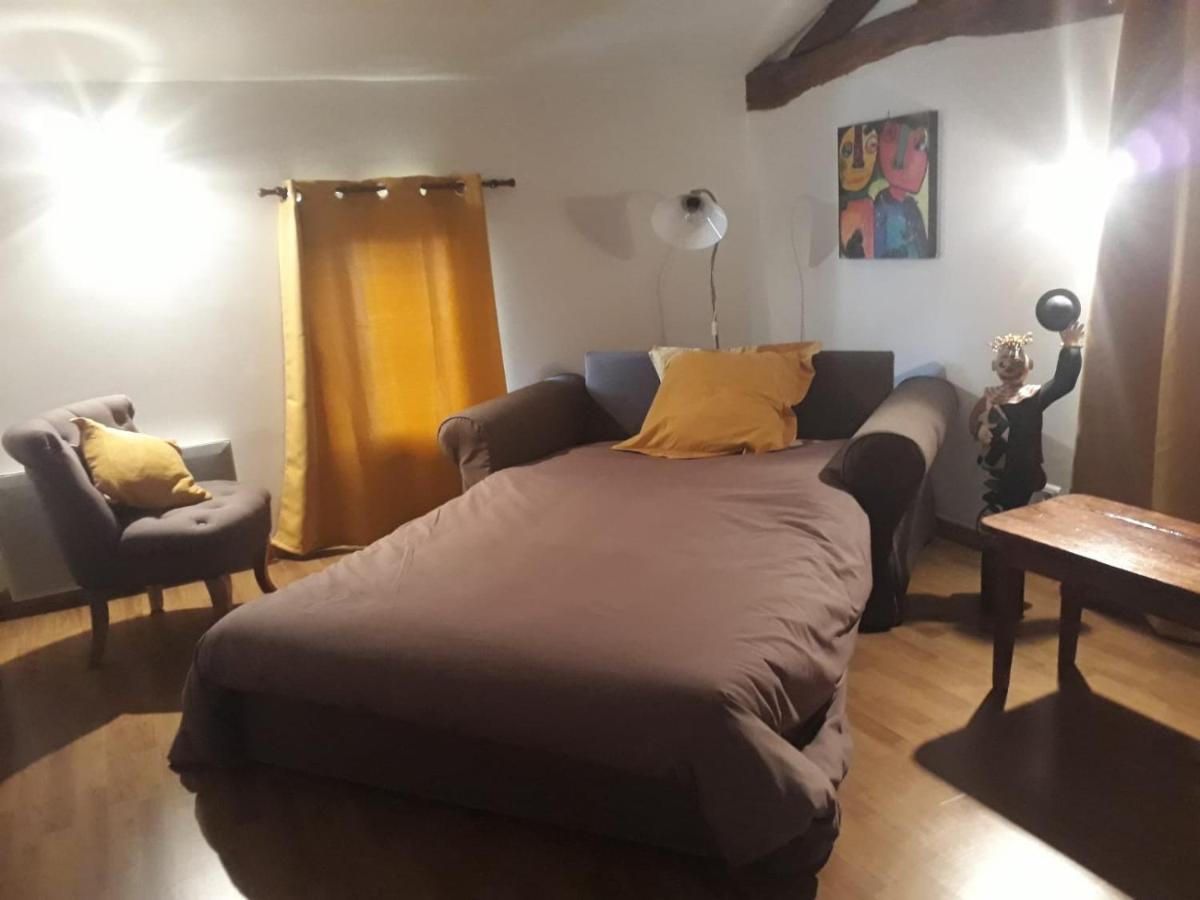 Maison De Campagne Avec Cheminee Et Exterieur La Neuville-aux-Bois Exteriör bild